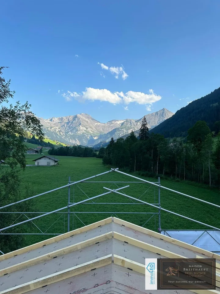 Idyllisches 5½-Zimmer Neubau-Chalet mit Bergsicht – photo 7 sur 9