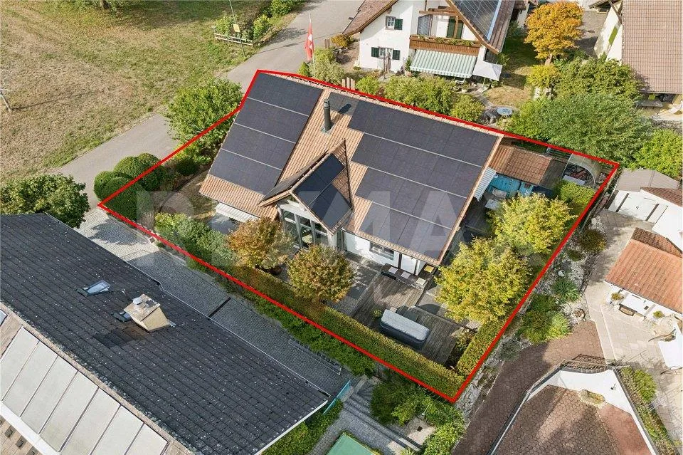 Gepflegtes Einfamilienhaus mit einladender Wohnatmosphäre – Foto 2 von 13