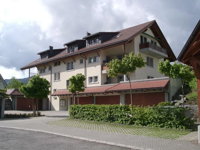 Grosszügige Gartenwohnung