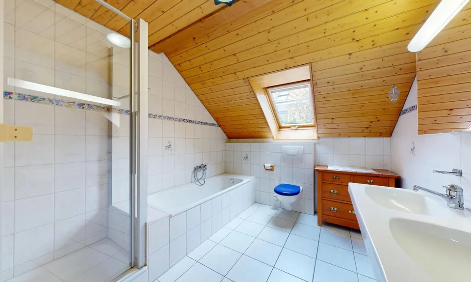 Familienparadies mit Weitsicht, Gartenidylle und Ausbaureserve – Foto 10 von 11