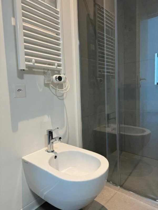 Vendiamo moderno e luminoso 3.5 locali ad Ascona – Foto 15 von 18