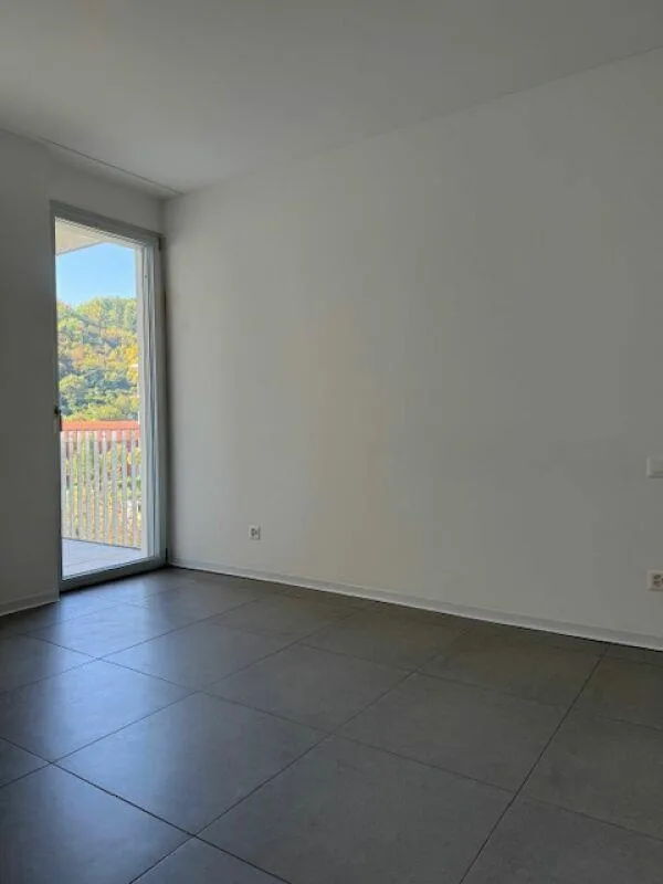 Wir verkaufen eine moderne 3,5-Zimmer-Wohnung mit Balkon in einer r... – Foto 14 von 18
