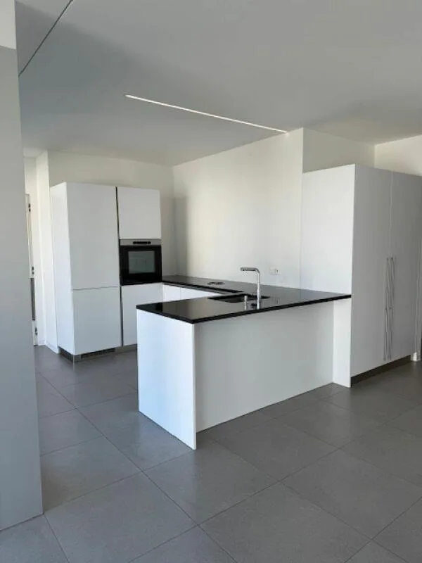 Wir verkaufen eine moderne 3,5-Zimmer-Wohnung mit Balkon in einer r... – Foto 5 von 18