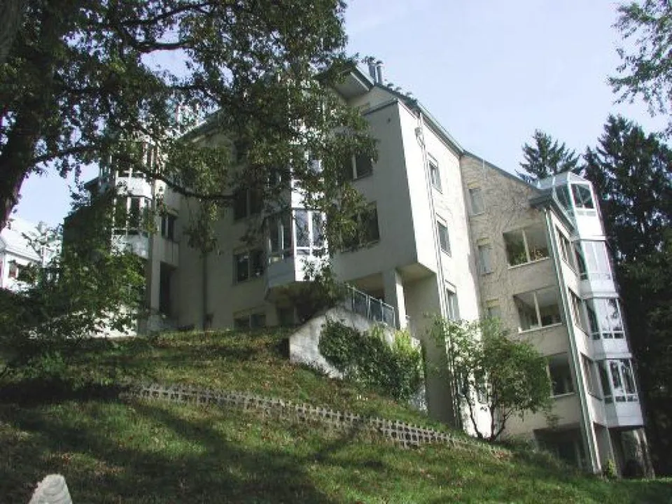 Moderne 5 ½-Zimmer Maisonette-Wohnung an ruhiger, zentraler Lage – foto 16 di 17