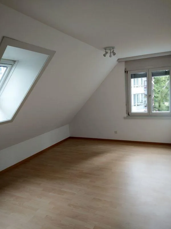 Moderne 5 ½-Zimmer Maisonette-Wohnung an ruhiger, zentraler Lage – foto 8 di 17