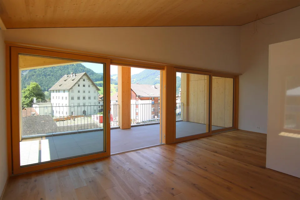 Dachwohnung inkl. zwei Tiefgaragenparkplätze