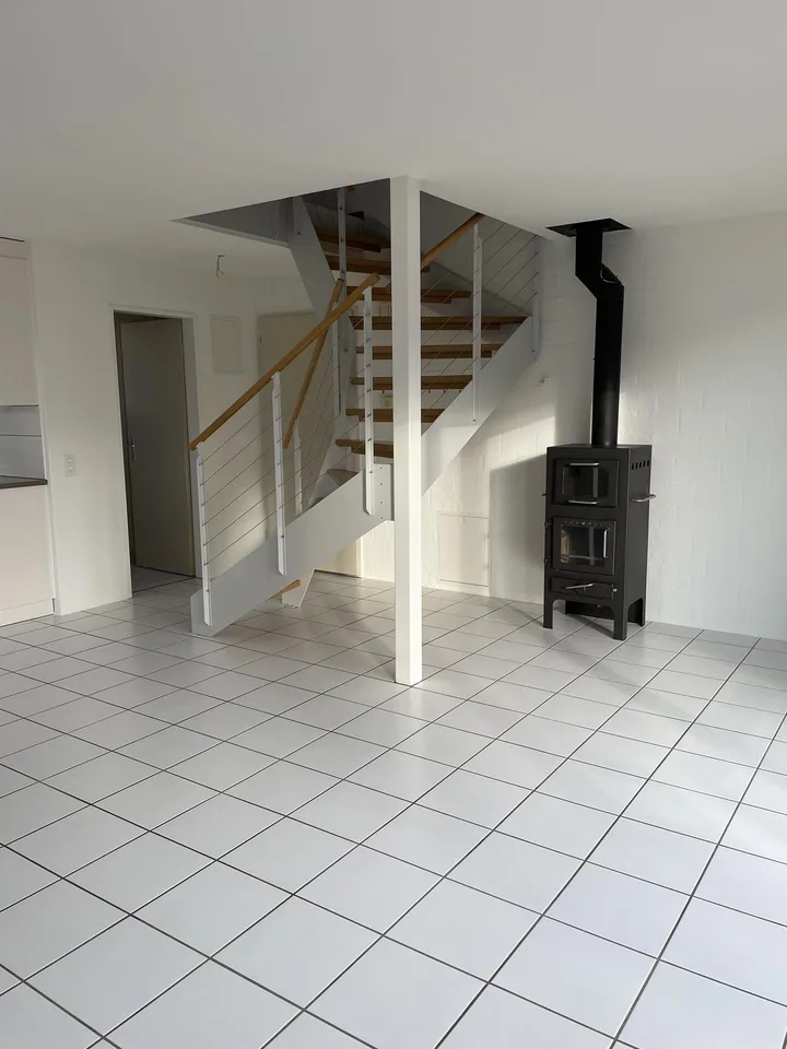 Charmante 3½-Zimmer-Maisonettewohnung mit Gartenmitbenutzung und 2 Bal