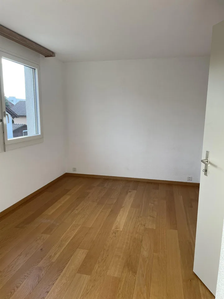 Charmante 3½-Zimmer-Maisonettewohnung mit Gartenmitbenutzung und 2 Bal