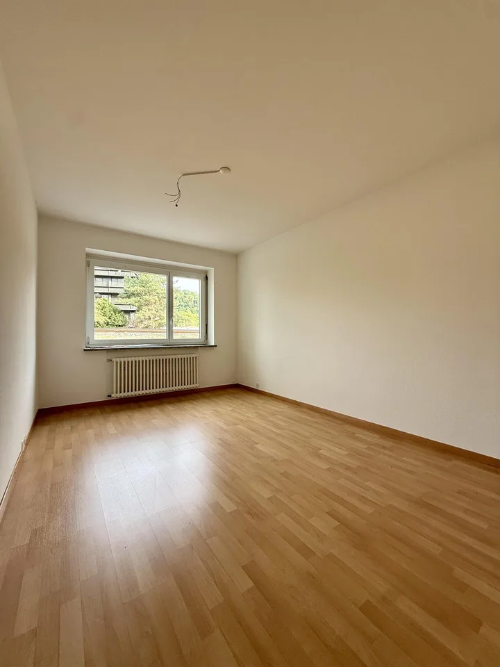 Viel Platz, viel Licht, faire Miete - 3-Zimmer-Wohnung mit Balkon