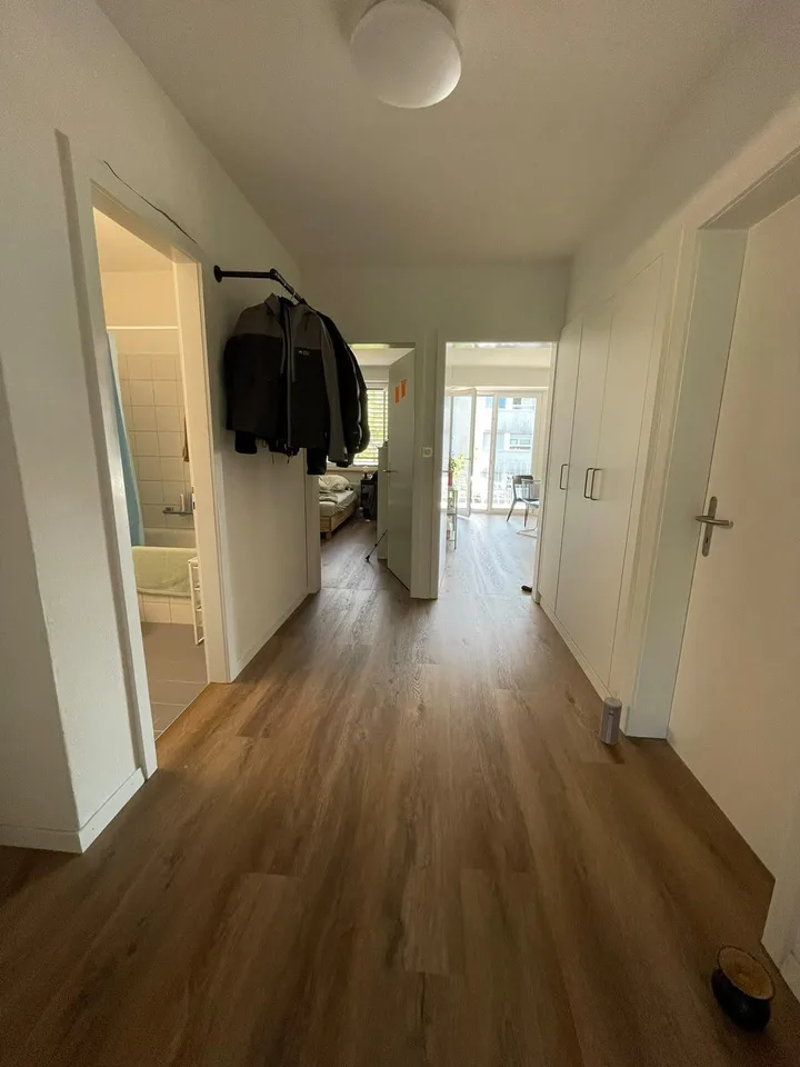 Helle, grosszügige 4-Zimmer-Wohnung an ruhiger Lage – Foto 10 von 12