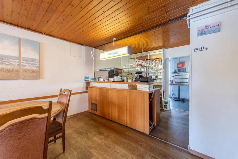 Wo Wohnen auf Gewerbe trifft - Vielseitige Liegenschaft mit Restaurant & Lagergebäude – Foto 4 von 13