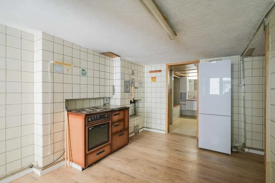 Propriété avec beaucoup d'espace, d'entourage et de potentiel d'expansion – photo 10 sur 13