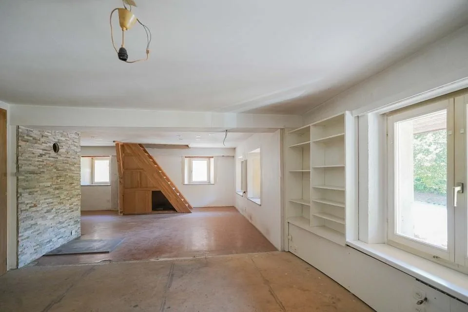 Propriété avec beaucoup d'espace, d'entourage et de potentiel d'expansion – photo 12 sur 13