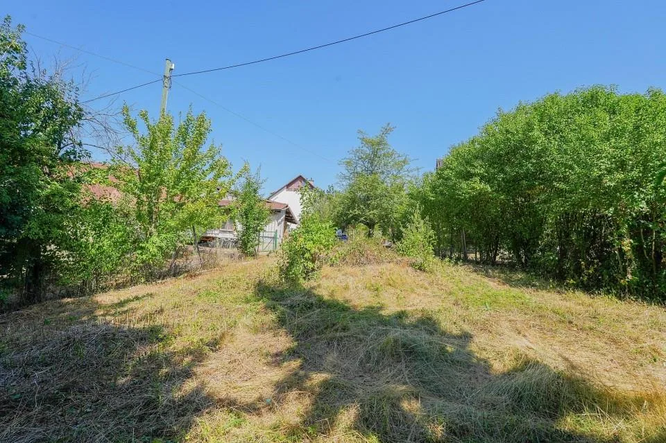Propriété avec beaucoup d'espace, d'entourage et de potentiel d'expansion – photo 9 sur 13