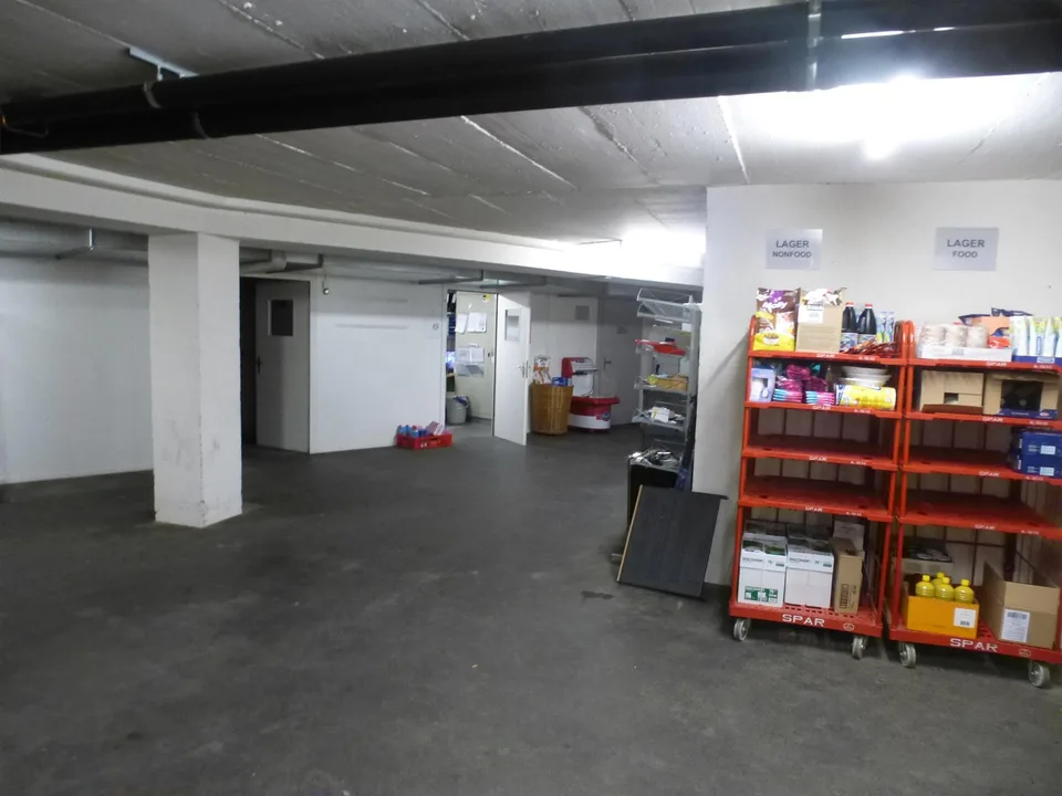 Gewerbe mit grosszügigem Lager in Bürglen – verfügbar ab 01.01.28 – Foto 4 von 6
