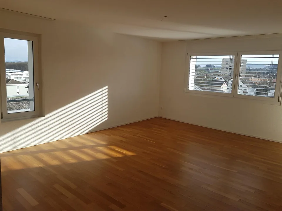 4.5 Zimmerwohnung mit grossem Balkon