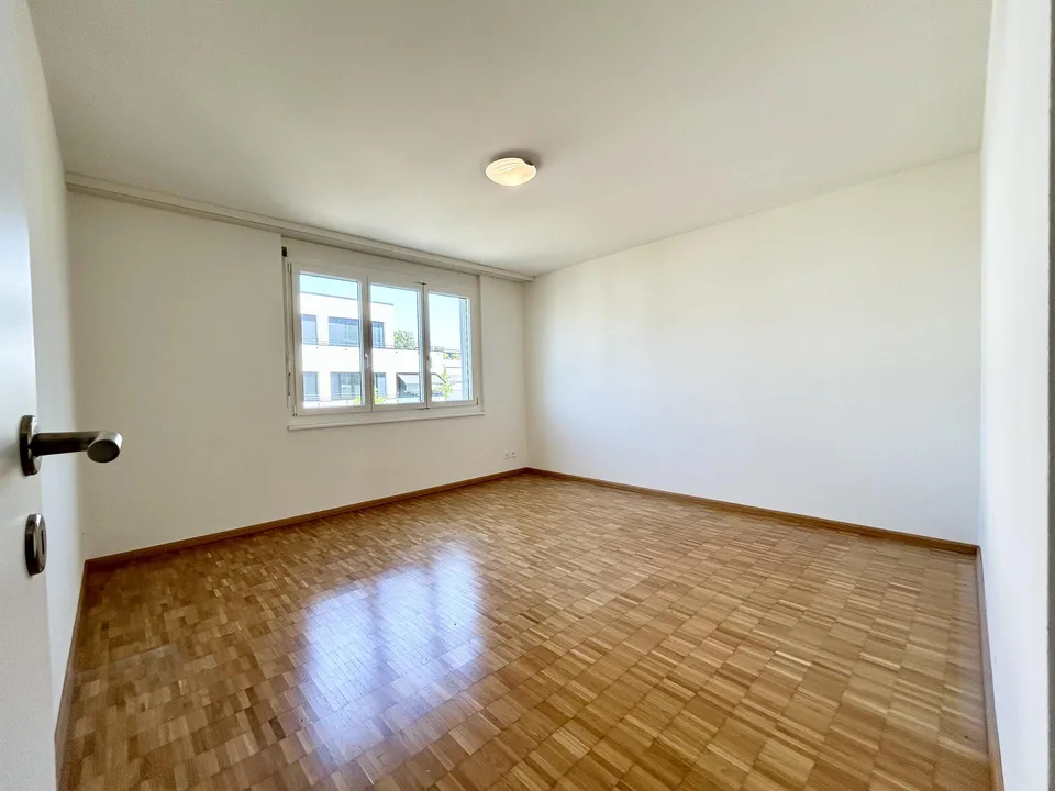 Moderne 4.5-Zimmerwohnung 99m2 an ruhiger Lage