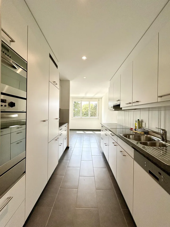 Moderne 4.5-Zimmerwohnung 99m2 an ruhiger Lage