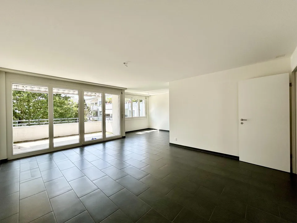 Moderne 4.5-Zimmerwohnung 99m2 an ruhiger Lage