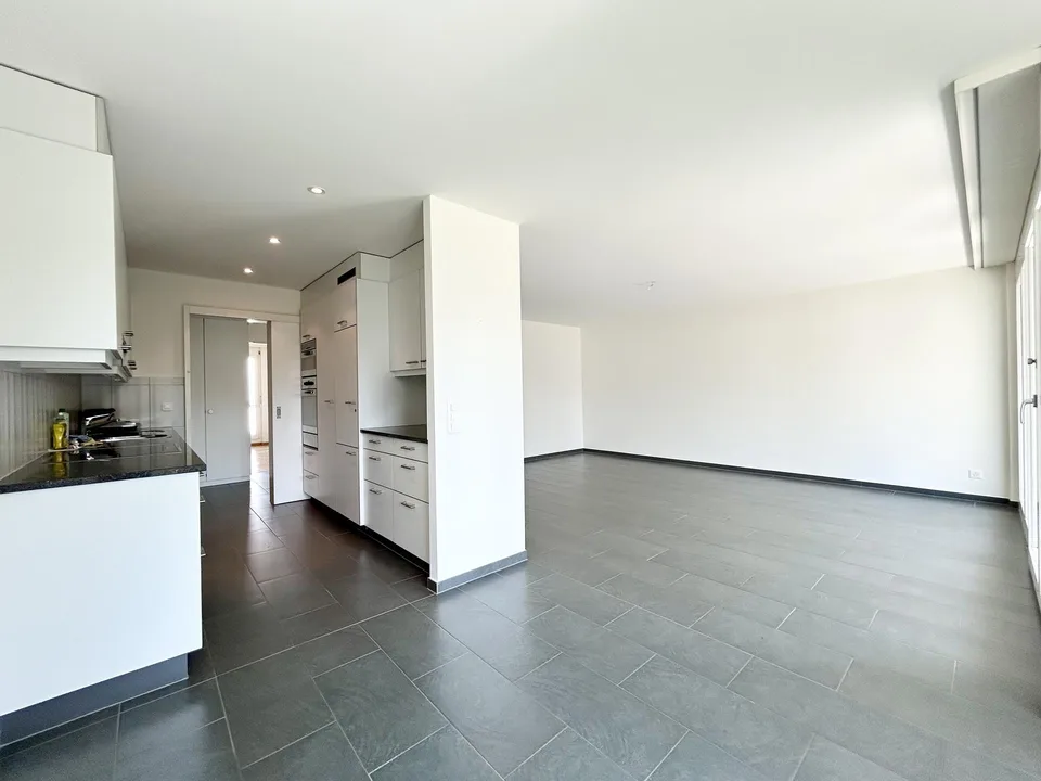 Moderne 4.5-Zimmerwohnung 99m2 an ruhiger Lage