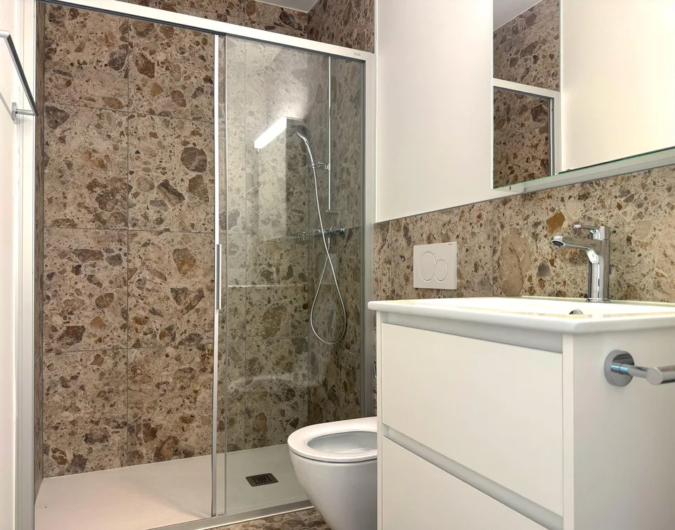 Appartamento moderno 2.5 locali con giardino privato a Lumino (TI)