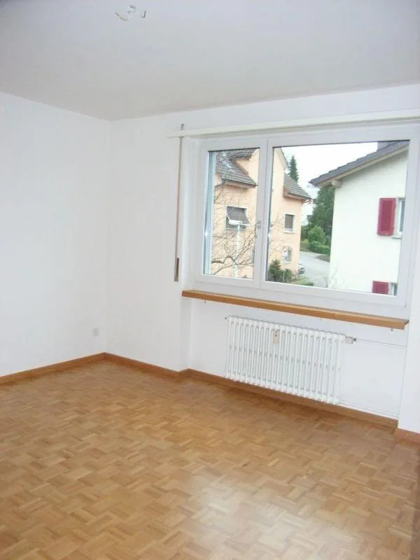 helle und sonnige 2 Zimmerwohnung mit Balkon und schöner Aussicht – photo 4 sur 8