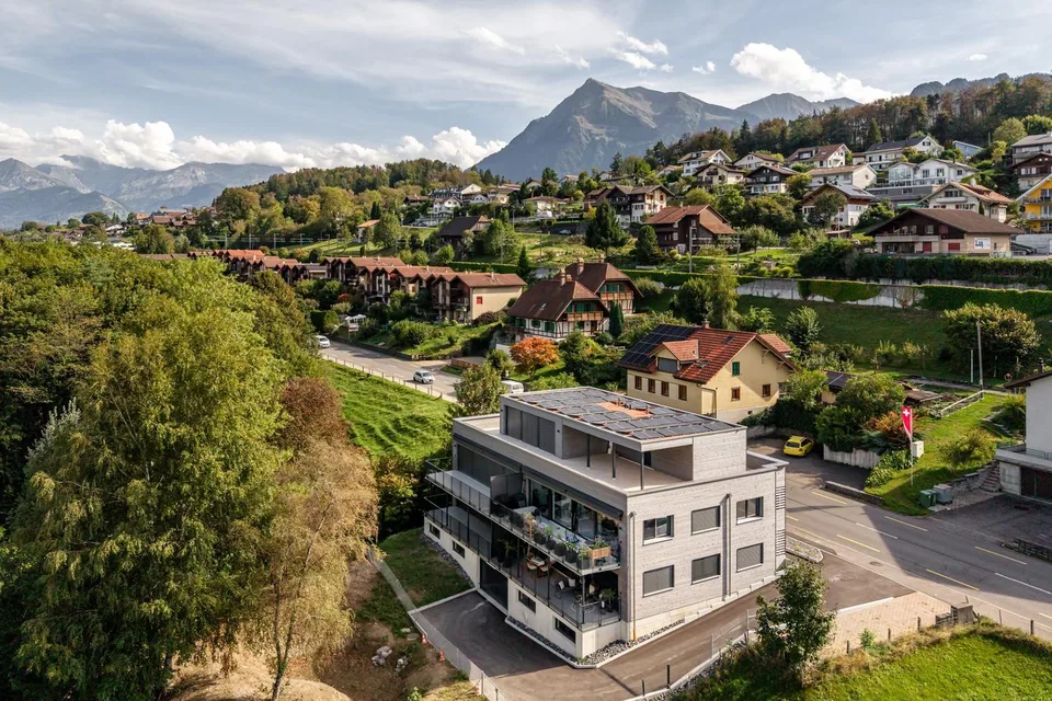 Appartamento attico di 2,5 locali a Gwatt – foto 13 di 13