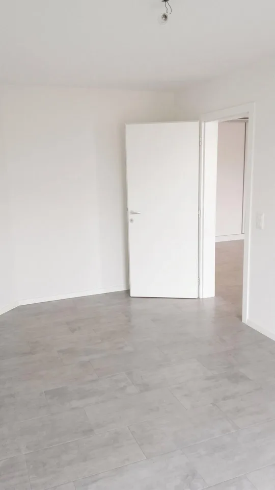 Helles 2,5-Zimmer-Wohnung mit Balkon – Foto 4 von 9