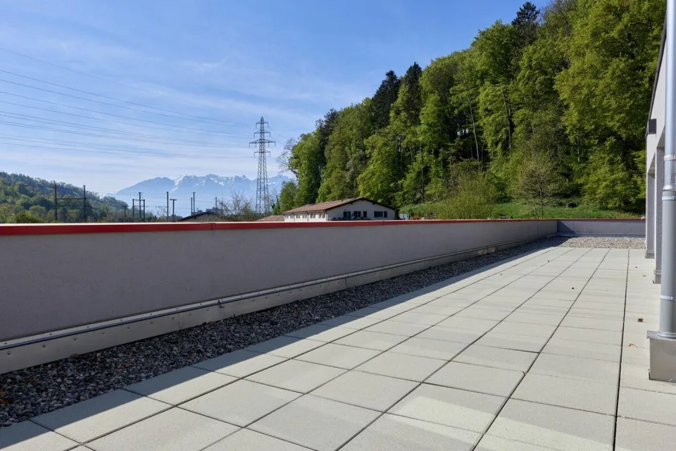 Belle surface administrative avec grande terrasse 200 m2 ! – Foto 8 von 10