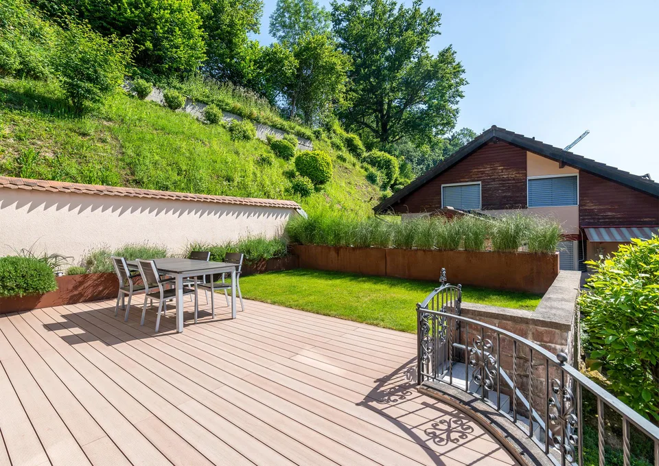 Paradise home with unobstructable Pilatus view – photo 2 of 7