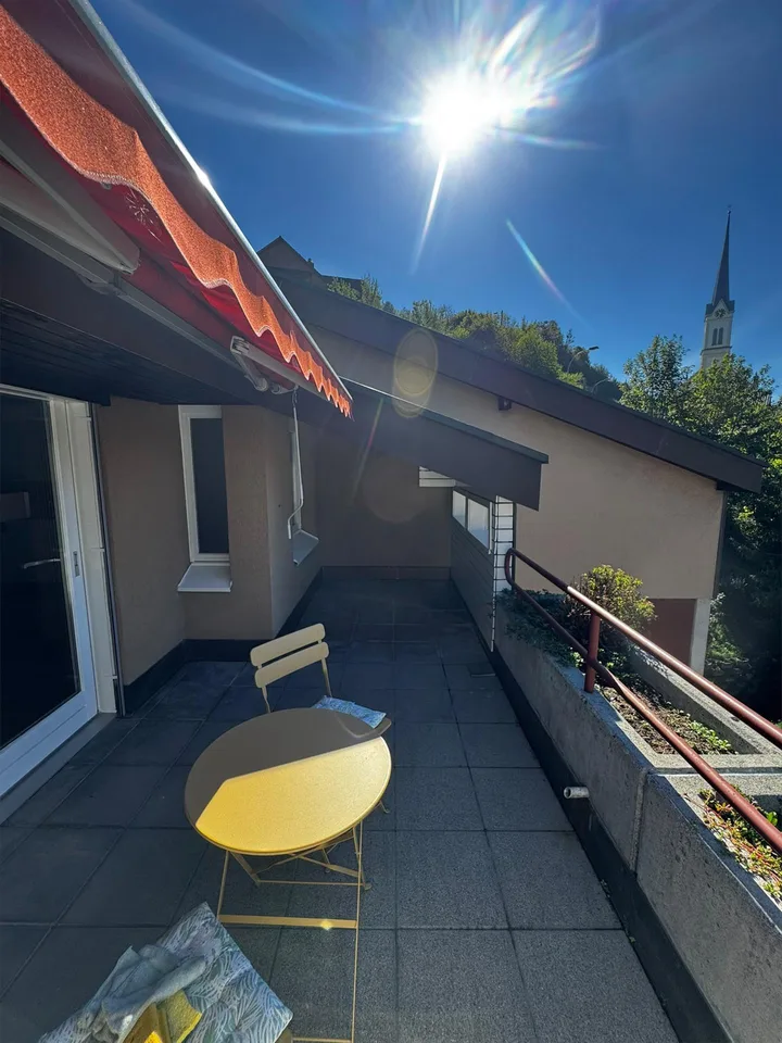 Schöne 3.5-Zimmerwohnung mit grossem Balkon