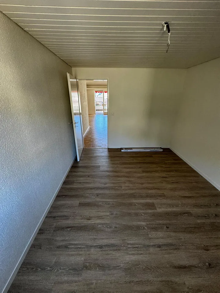 Schöne 3.5-Zimmerwohnung mit grossem Balkon
