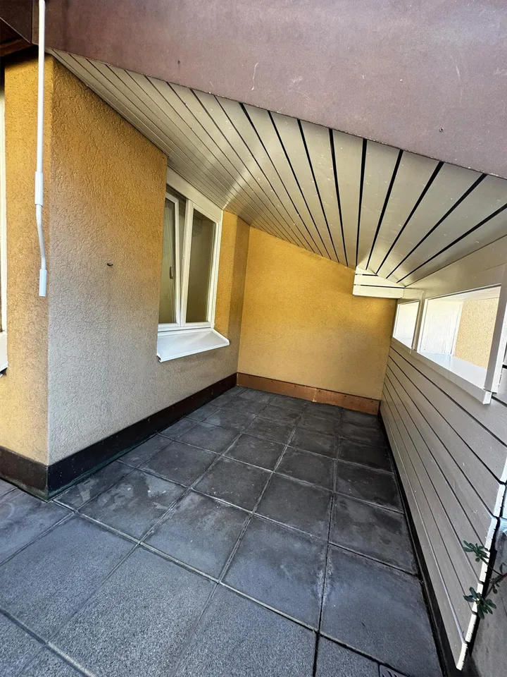 Schöne 3.5-Zimmerwohnung mit grossem Balkon