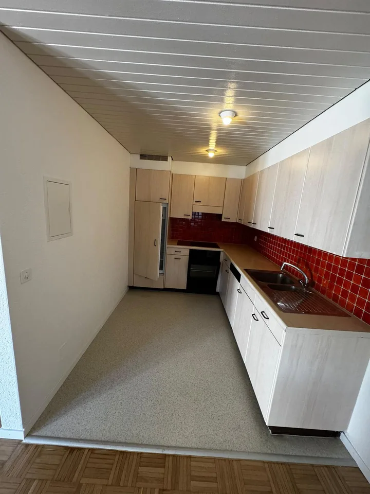 Schöne 3.5-Zimmerwohnung mit grossem Balkon