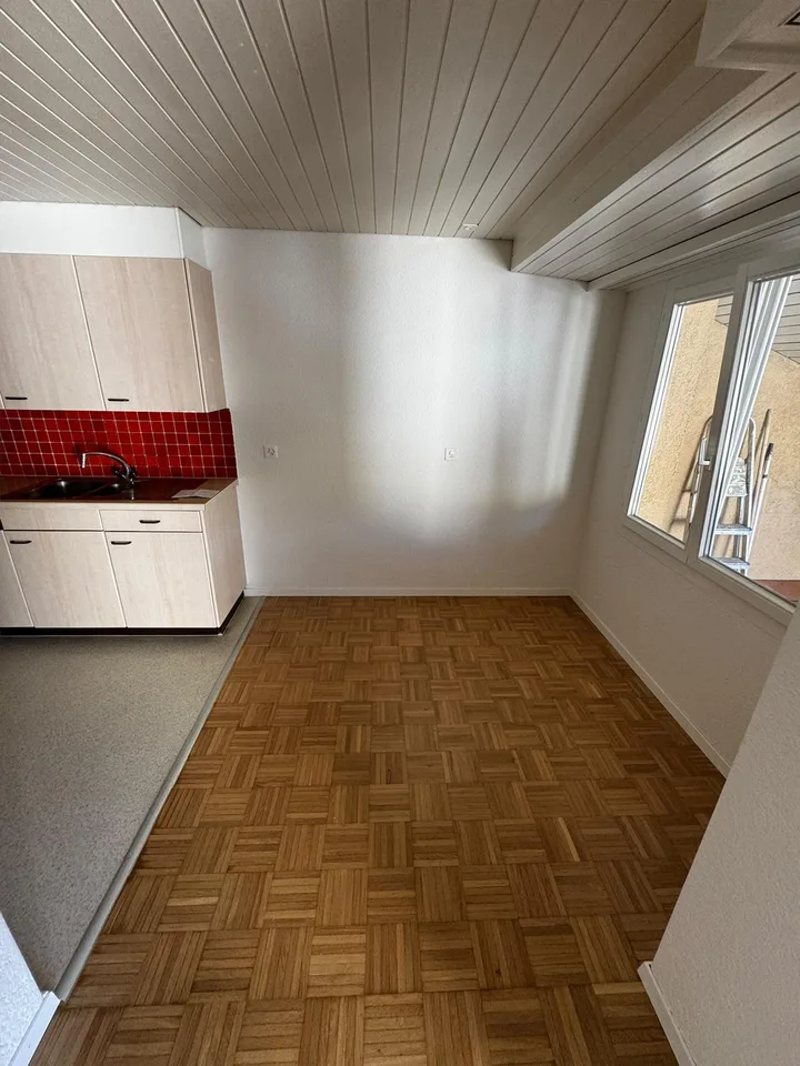 Schöne 3.5-Zimmerwohnung mit grossem Balkon