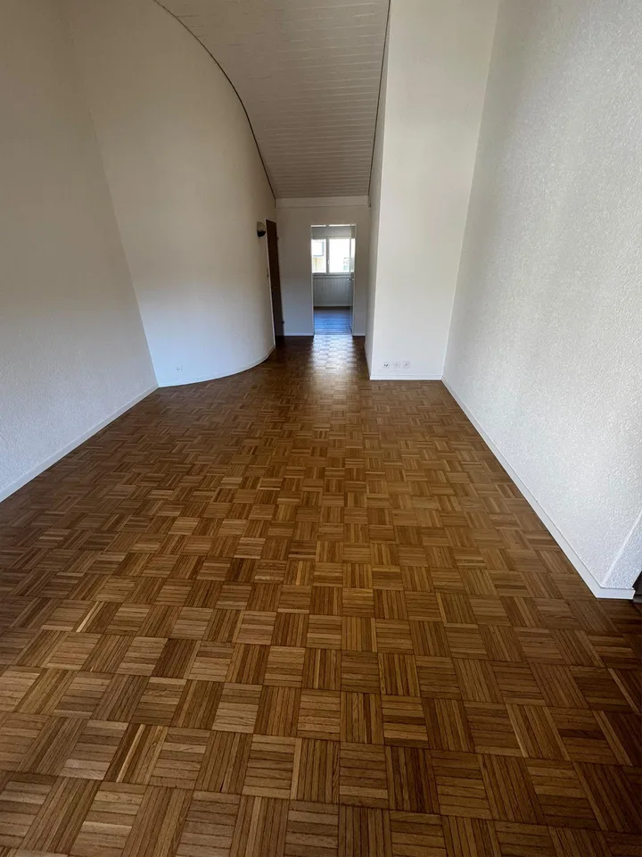 Schöne 3.5-Zimmerwohnung mit grossem Balkon