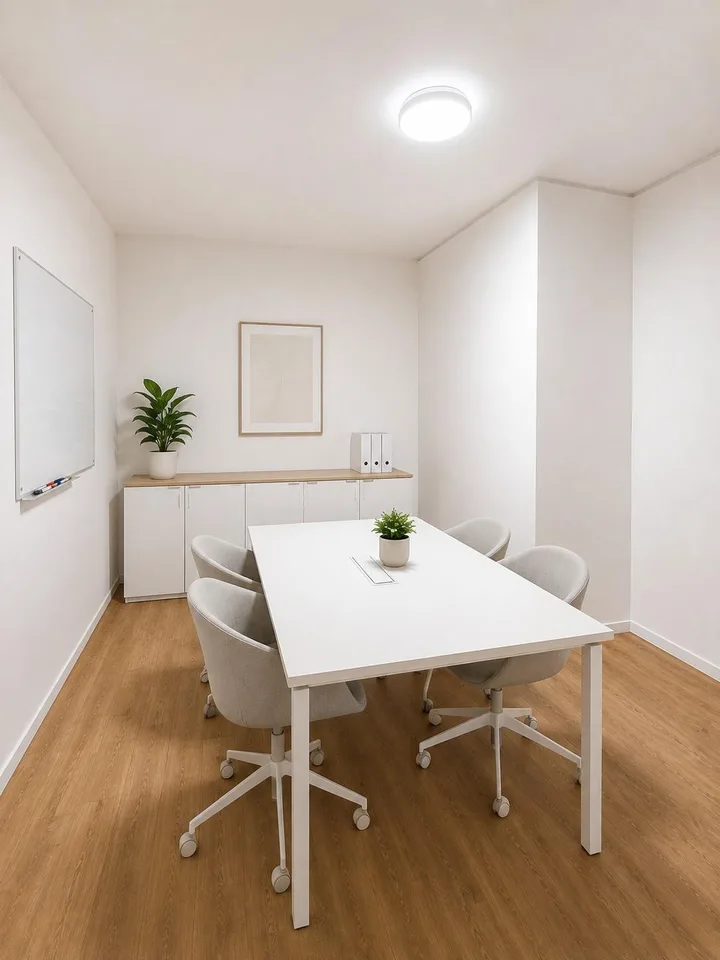 Suchen Sie einen modernen Arbeitsplatz im Herzen von Volketswil?