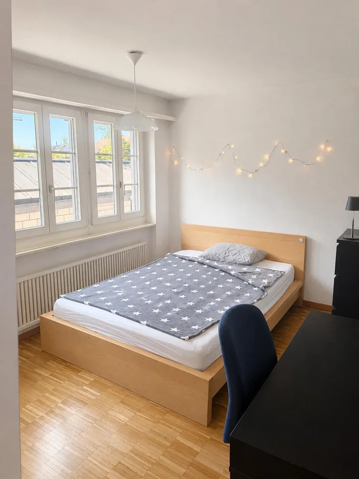 Charmante 2-Zimmer-Wohnung mit Sitzplatz im Grünen