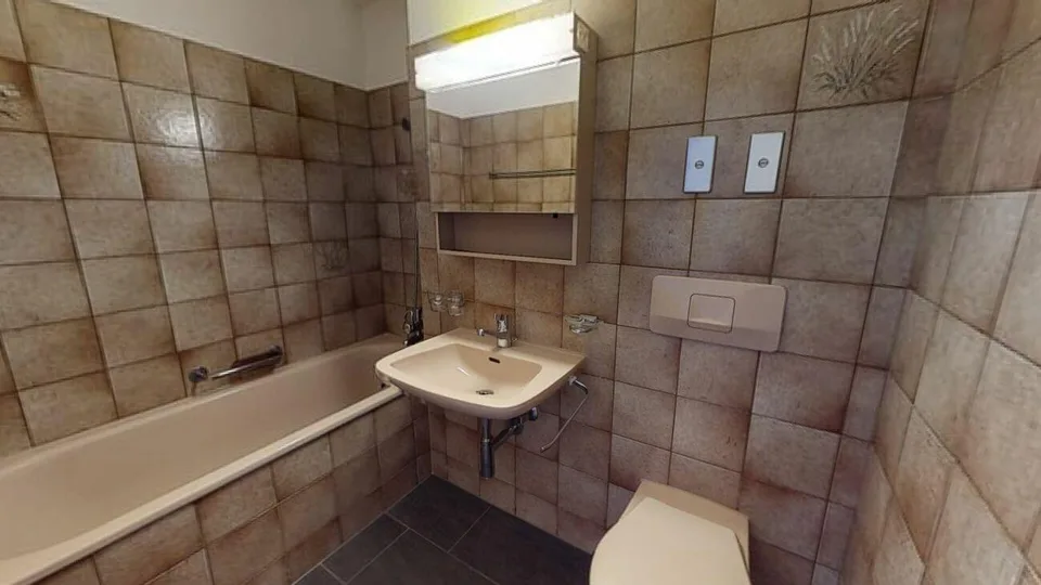 Beautiful single apartment with large balcony