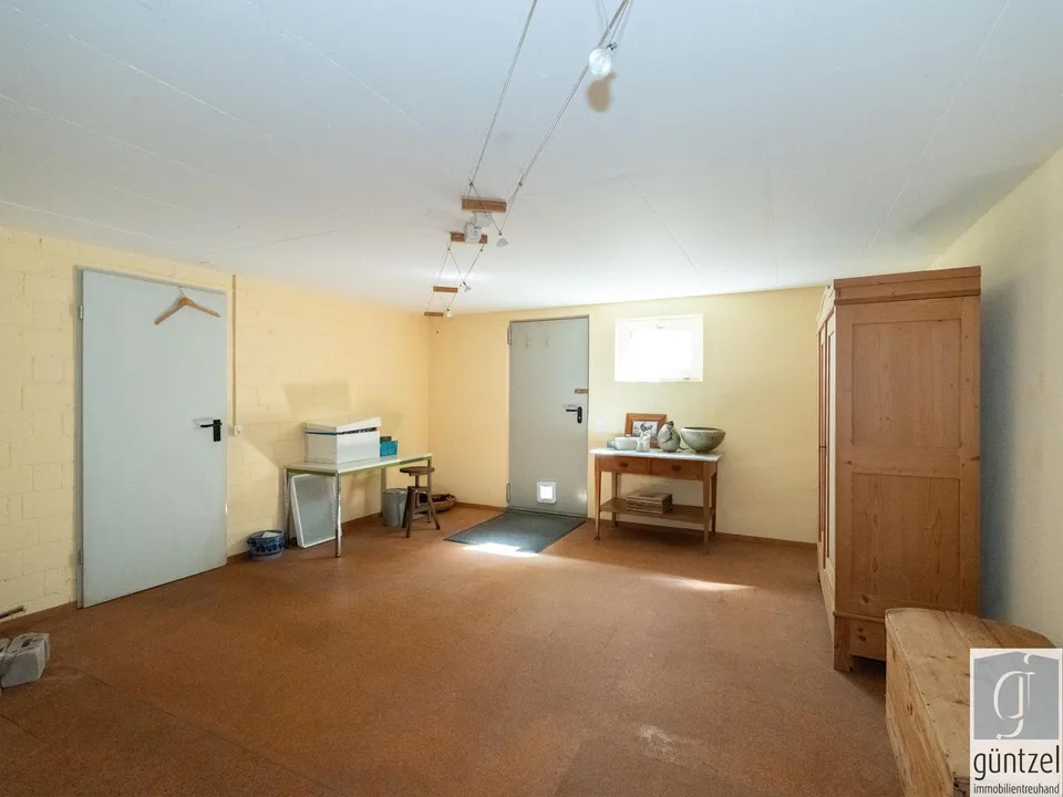 Kleines Raumwunder: 5-Zimmer-Einfamilienhaus in Seenähe – Foto 12 von 13