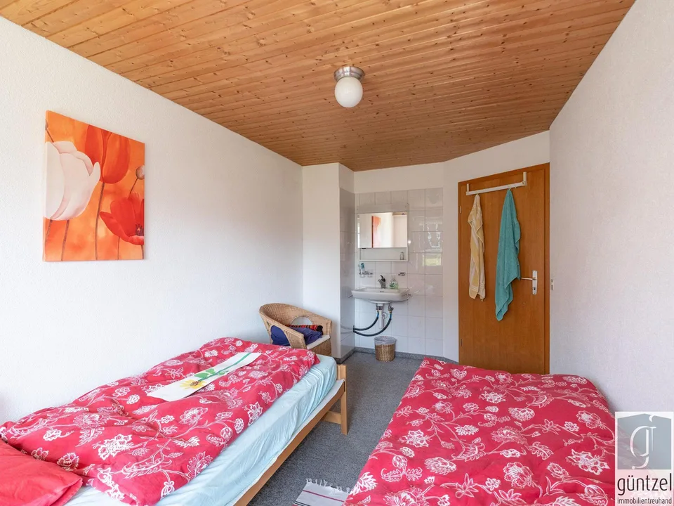 Kleines Raumwunder: 5-Zimmer-Einfamilienhaus in Seenähe – Foto 7 von 13
