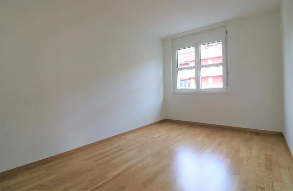 Bel appartement de 3½ pièces / Grosszügige 3½-Zimmerwohnung – photo 6 sur 9