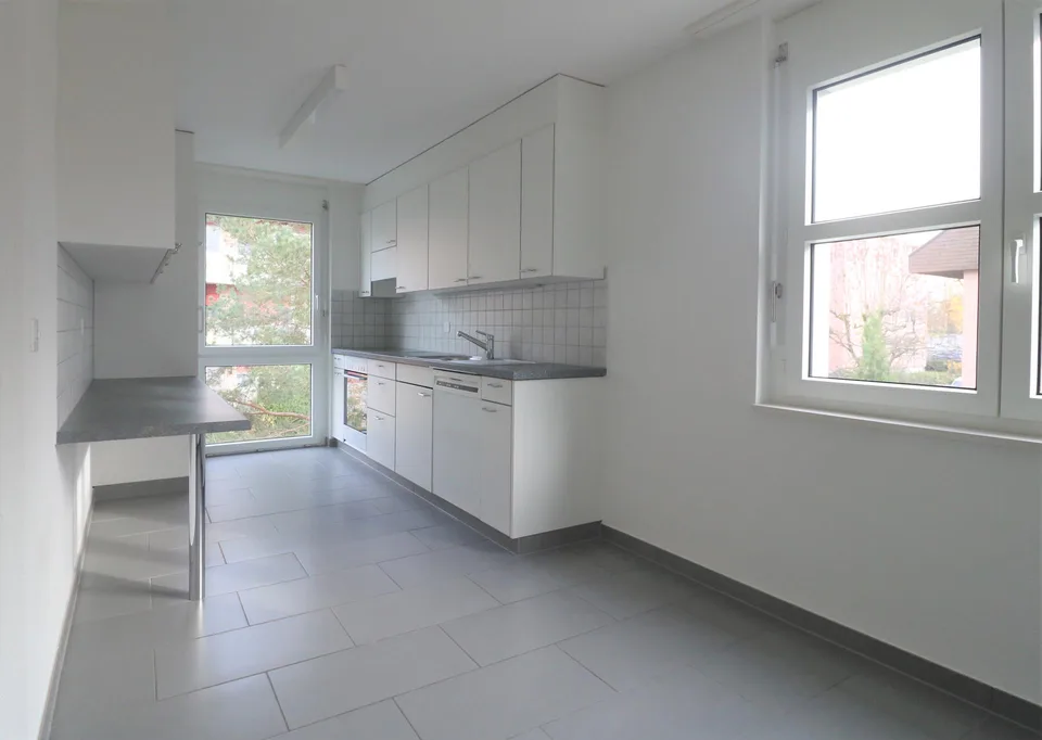 Bel appartement de 3½ pièces / Grosszügige 3½-Zimmerwohnung – photo 3 sur 9