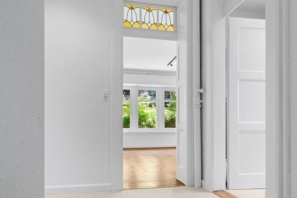 Hochwertig sanierte 3.5-Zimmerwohnung im Herzen von Zürich – photo 6 sur 13