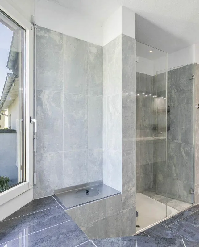 Casa bifamiliare di 8,5 locali con grande potenziale – foto 6 di 10