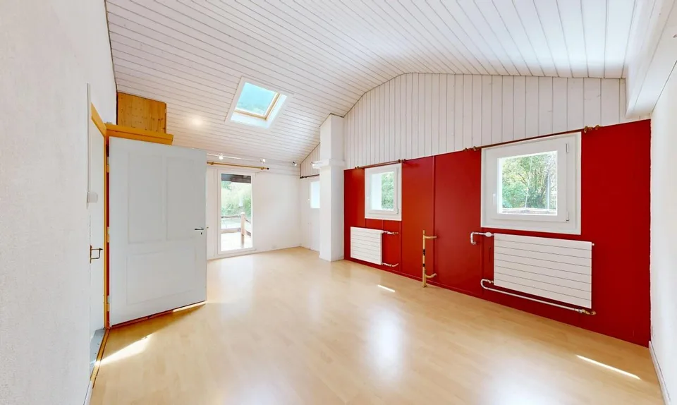 Casa ristrutturata con grande giardino e vista sulle montagne a Saxon – foto 8 di 11