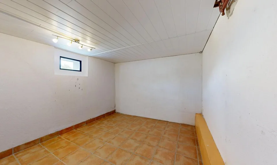 Casa ristrutturata con grande giardino e vista sulle montagne a Saxon – foto 5 di 11