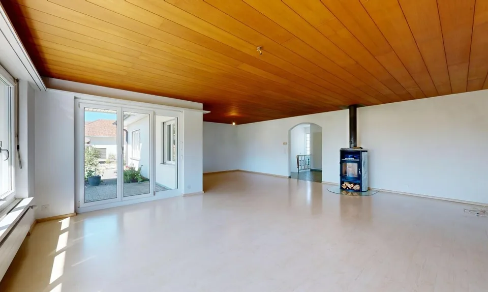 Ihr neuer Familientraum - Bungalow an erhöhter Lage mit Sicht ins Thal – Foto 2 von 11