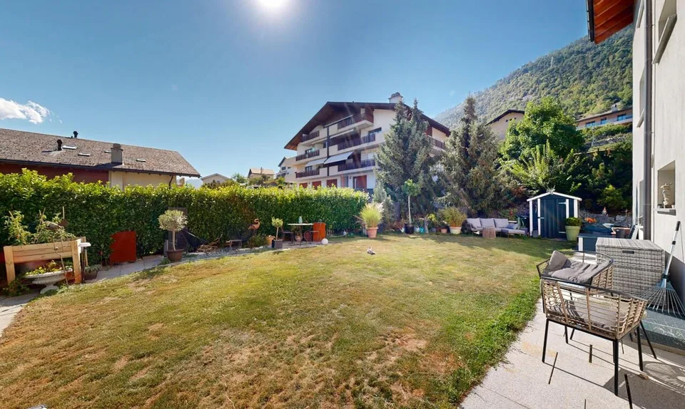 Appartement 4,5 pièces avec généreux espaces extérieurs et jardin – photo 9 sur 11