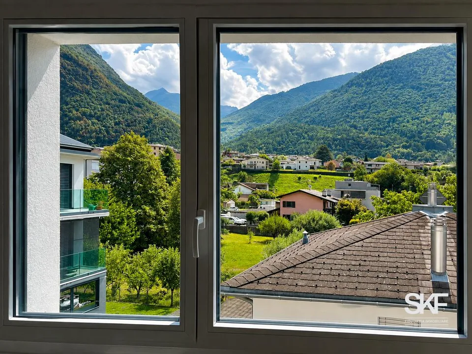 ROVEREDO - VENDESI MODERNA PROPRIETÀ CON VISTA APERTA – foto 8 di 25